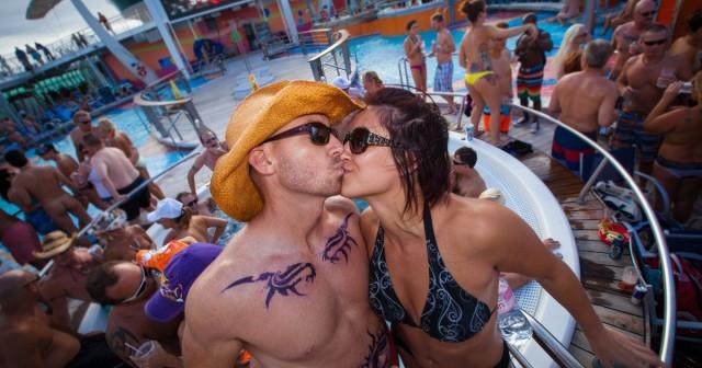 lifestyle Cruise Deck Party